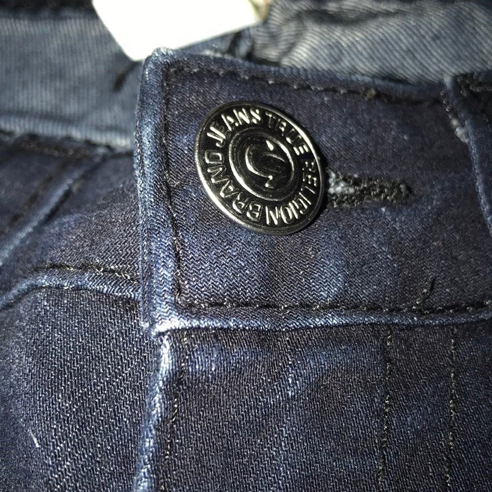 🧲True Religion Jeans🧲 - Picture 8 of 9